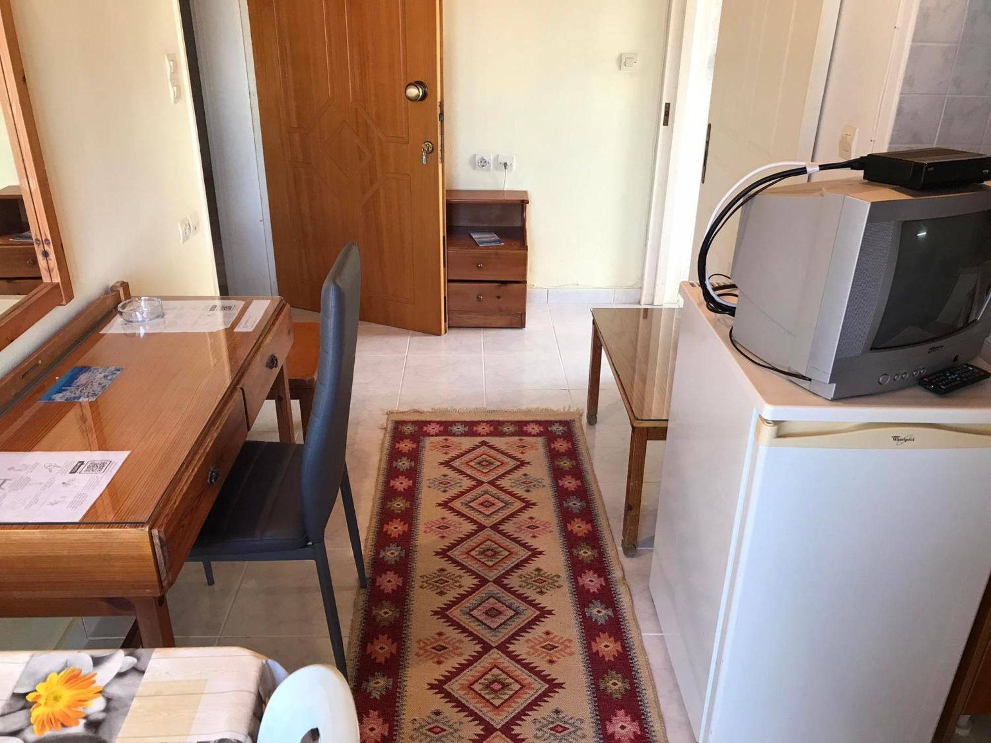 Ion Apartments Messolonghi Single Bed Room Mountain View Loft Missolonghi Bagian luar foto